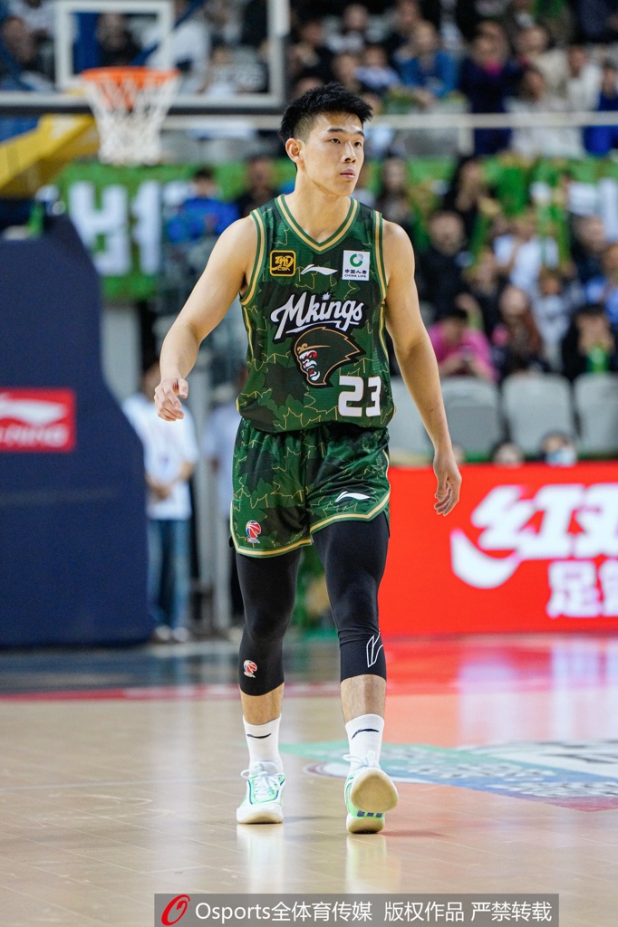 林葳：参加NBA选秀想挑战自己 看看和世界顶级球员的差距在哪